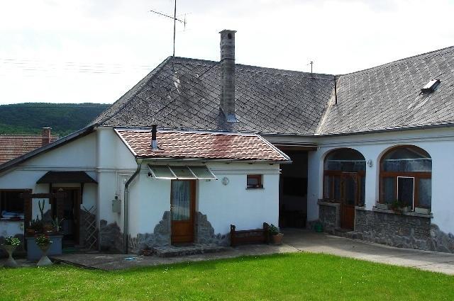 Petra Apartmanok Velem Exterior photo